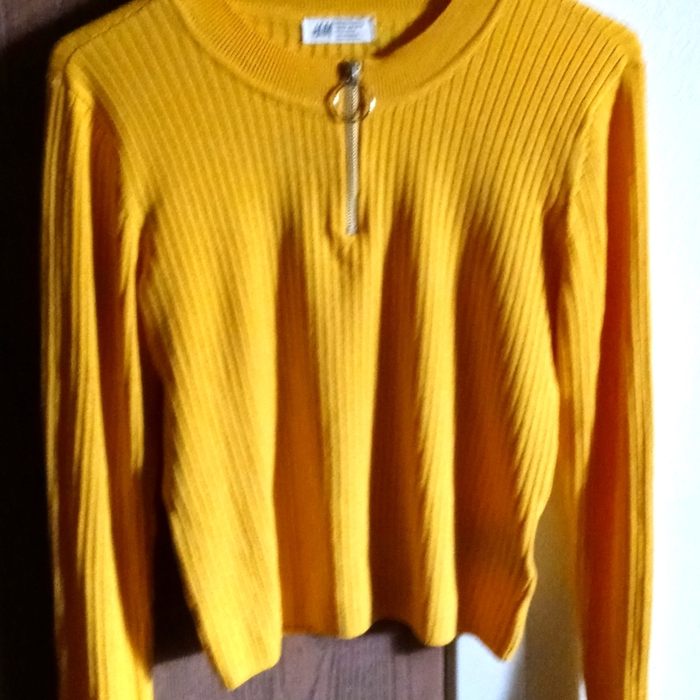 H&M Sweater